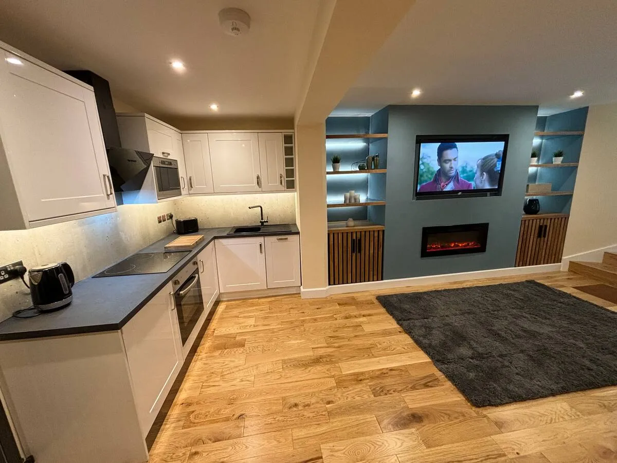 The fully fitted kitchen with integrated appliances